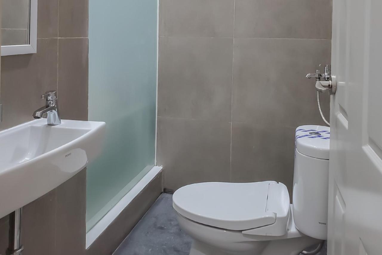 Reddoorz Plus @ Batutulis Bogor Ngoại thất bức ảnh